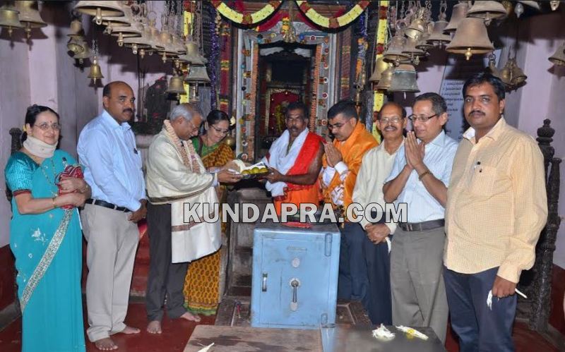 ಹಟ್ಟಿಯಂಗಡಿ ಅತಿಶಯ ಜೈನ ಕ್ಷೇತ್ರಕ್ಕೆ ರೋಟರಿ ಗವರ್ನರ್ ಭೇಟಿ