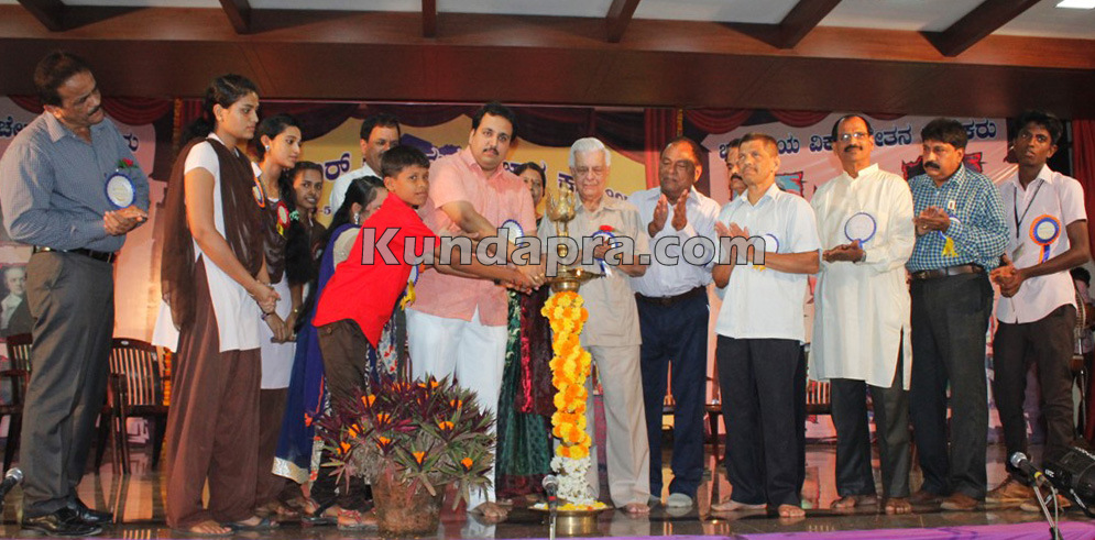 ವಿಕಲಚೇತನರು ಸಮಾಜದ ಧ್ವನಿಯಾಗಬೇಕು: ವಿಕಲಚೇತನರ ಸಮಾವೇಶ ಉದ್ಘಾಟಿಸಿ ಕಾರ್ತಿಕೇಯ ಮಧ್ಯಸ್ಥ