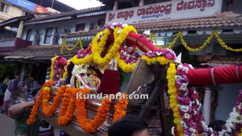 ಕೋಟೇಶ್ವರ ಪಟ್ಟಾಭಿ ರಾಮಚಂದ್ರ ದೇವಸ್ಥಾನ: ಬೆಳ್ಳಿ ಪಲ್ಲಕ್ಕಿ, ಪುಷ್ಪ ರಥ ಉತ್ಸವ
