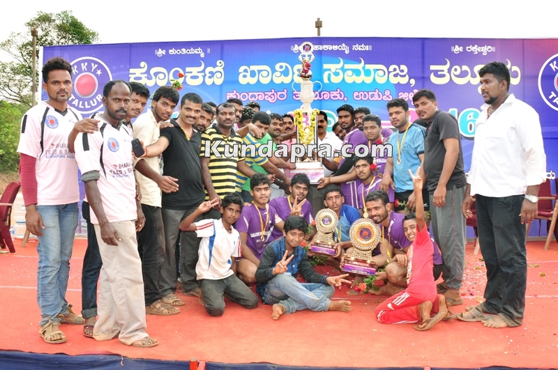 ತಲ್ಲೂರಿನಲ್ಲಿ ಕೆಕೆವೈಎಸ್ ಟ್ರೋಫಿ-2016 ಕಬಡ್ಡಿ ಪಂದ್ಯಾಟ: ನಾಗದೇವತಾ ಪಡುವರಿ ಪ್ರಥಮ