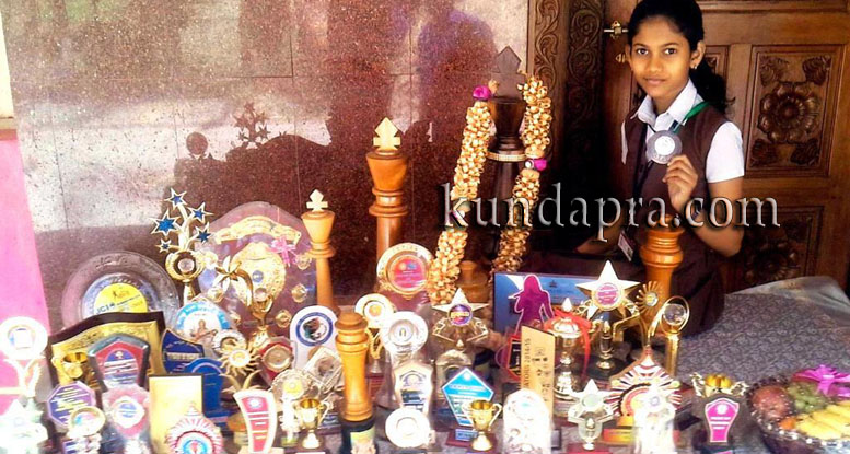 ಚದುರಂಗದ ಚತುರೆ ಕುಂದಾಪುರದ ಅಮೂಲ್ಯ