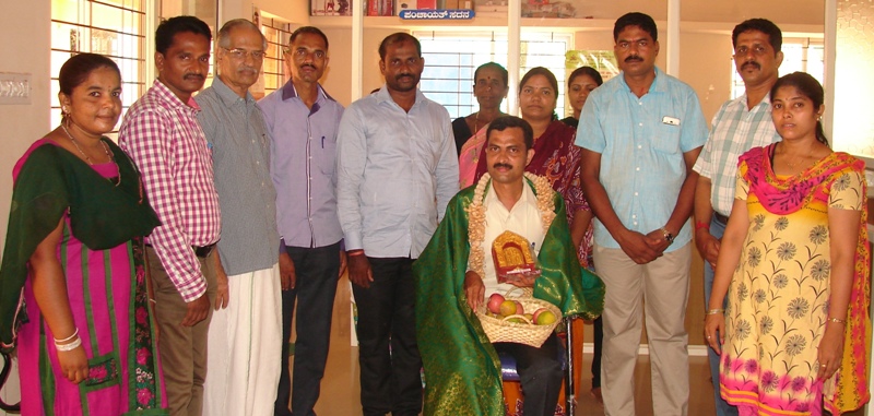 ಕುಂದಾಪುರ: ವರ್ಗಾವಣೆಯಾದ ವೈದ್ಯ ಗಿರೀಶ್ ಗೌಡ ಅವರಿಗೆ ಬೀಳ್ಕೊಡುಗೆ