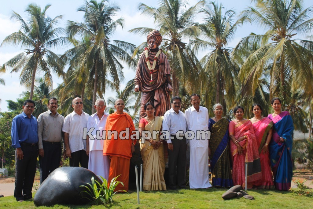 ಗುರುಕುಲ ಪಬ್ಲಿಕ್ ಸ್ಕೂಲ್: ಸಾದೃಶ್ಯ ಆರ್ಟ್ ಗ್ಯಾಲರಿ ಹಾಗೂ ಸ್ವಾಮಿ ವಿವೇಕಾನಂದರ ಪುತ್ಥಳಿ ಅನಾವರಣ