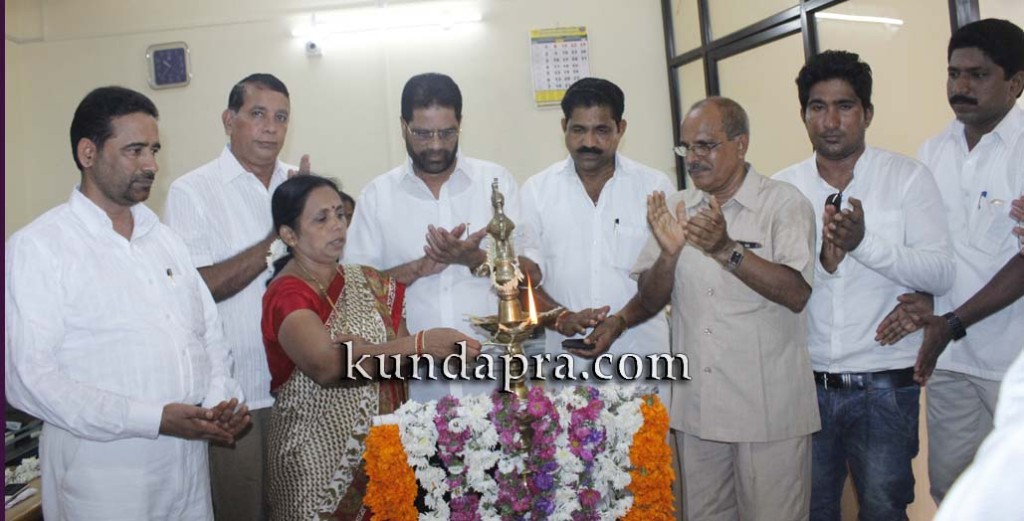 ಸ್ವಾವಲಂಬಿ ಬದುಕಿಗೆ ಆರ್ಥಿಕ ಸಹಕಾರ ಒದಗಿಸುವುದು ನವೋದಯ ಸಹಕಾರಿಯ ಗುರಿ: ಡಾ. ಎಂ.ಎನ್. ರಾಜೇಂದ್ರಕುಮಾರ್