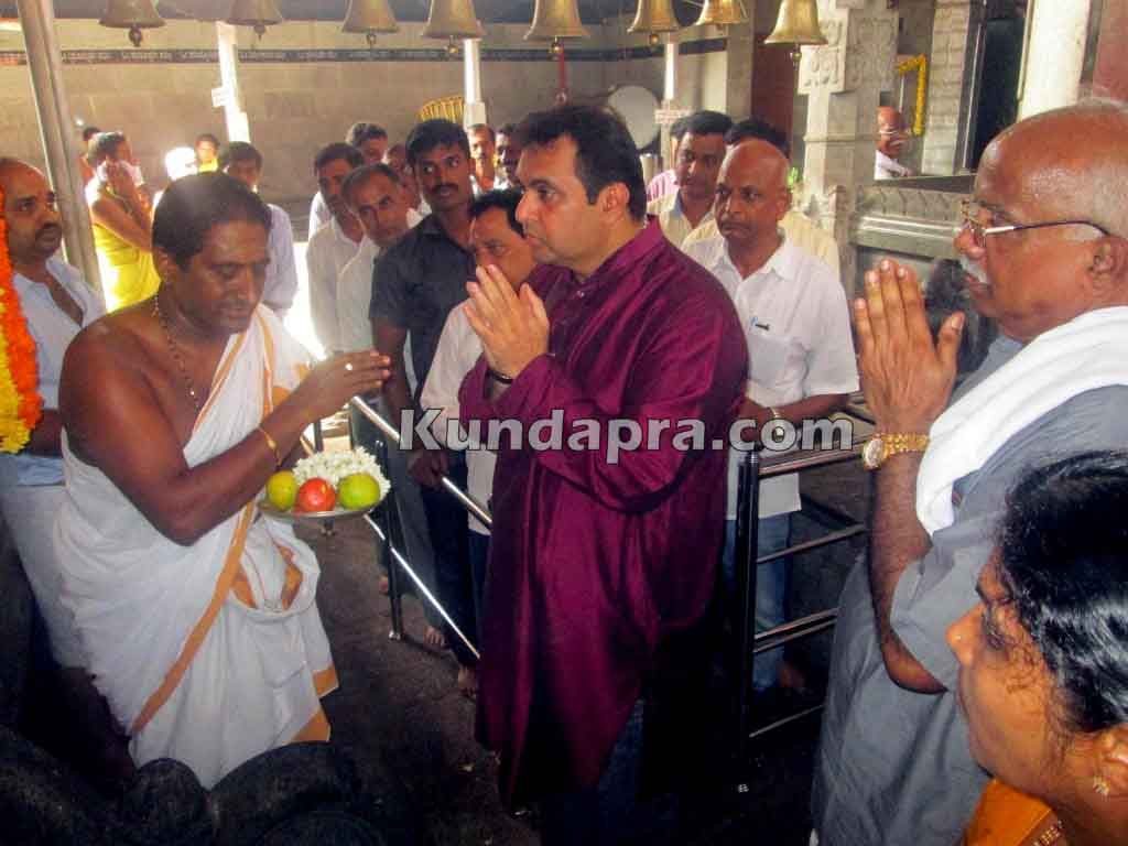 ಸಾಲಿಗ್ರಾಮ ಶ್ರೀಗುರುನರಸಿಂಹ ದೇವಸ್ಥಾನಕ್ಕೆ ಸಚಿವರ ಭೇಟಿ