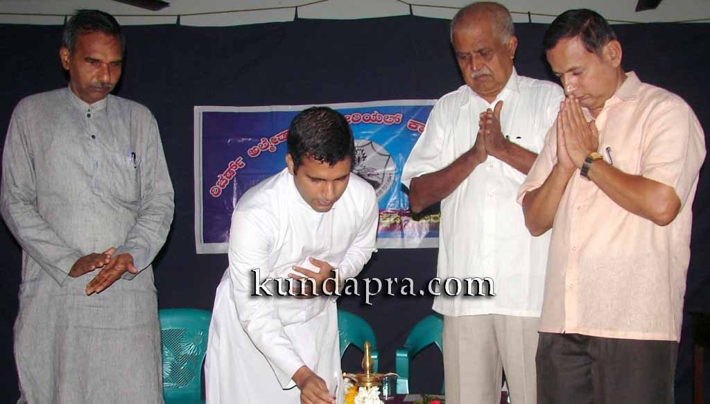 ಮೌಲ್ಯಗಳ ಅನುಸರಣೆಗೆ ಪ್ರಾಶಸ್ತ್ಯ ನೀಡುವುದು ಅಗತ್ಯ