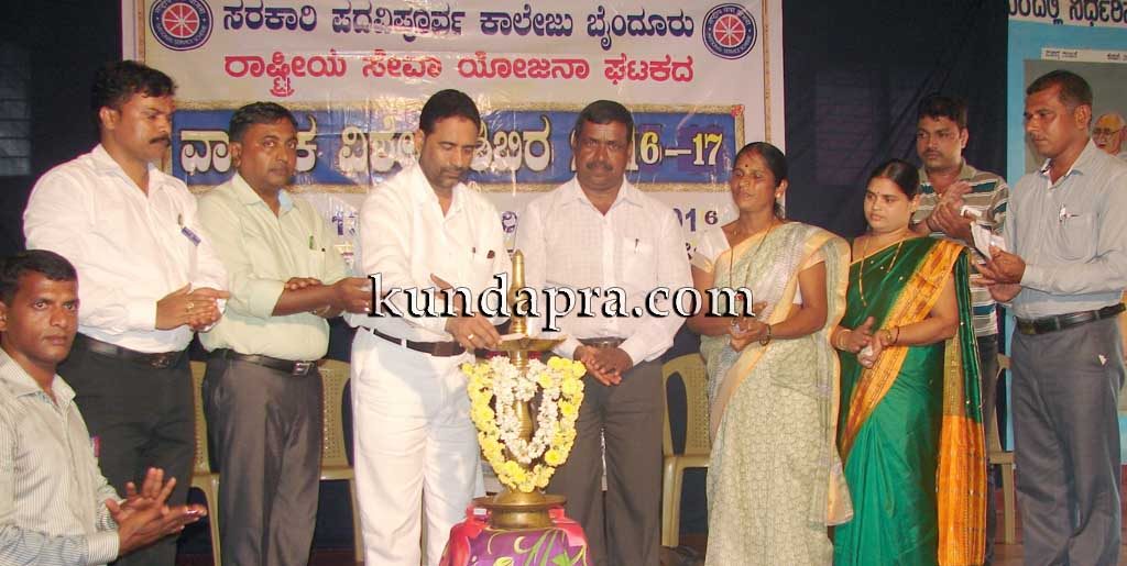 ಸೇವಾ ಮನೋಭಾವದಿಂದ ಭವಿಷ್ಯದಲ್ಲಿ ಯಶಸ್ಸು: ಎನ್ಎಸ್ಎಸ್ ಶಿಬಿರ ಉದ್ಘಾಟಿಸಿ ಎಸ್. ರಾಜು ಪೂಜಾರಿ