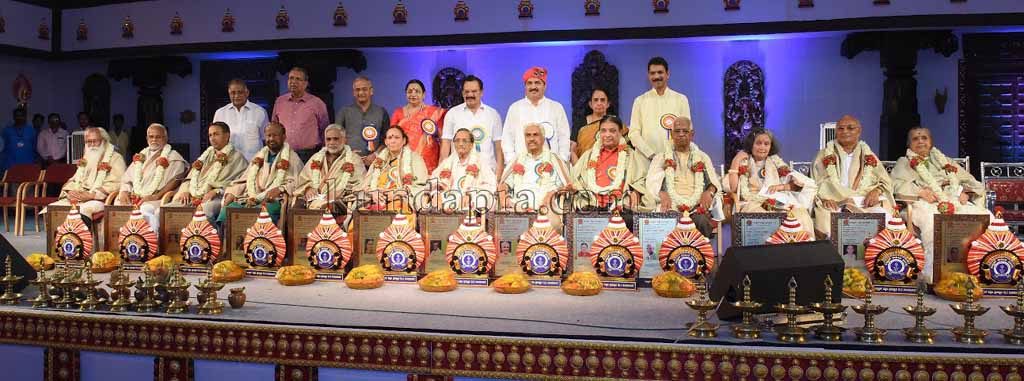 ನಾಡಿನ ಹದಿಮೂರು ಸಾಧಕರಿಗೆ ಆಳ್ವಾಸ್ ನುಡಿಸಿರಿ ಪ್ರಶಸ್ತಿ ಪ್ರದಾನ