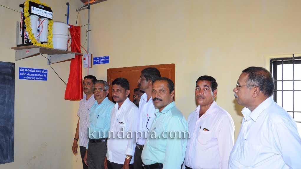 ಗುಜ್ಜಾಡಿ ಶಾಲೆಗೆ ಕೊಂಚಾಡಿ ರಾಧಾ ಗೋಪಿ ಚಾರಿಟೇಬಲ್ ಟ್ರಸ್ಟ್ನಿಂದ ನೀರಿನ ಘಟಕ