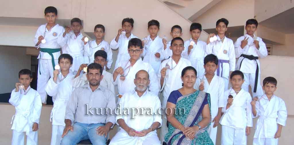 ಕರಾಟೆಯಲ್ಲಿ ಬ್ಯಾರೀಸ್ ಸ್ಕೂಲ್ ವಿದ್ಯಾಥಿಗಳ ಸಾಧನೆ