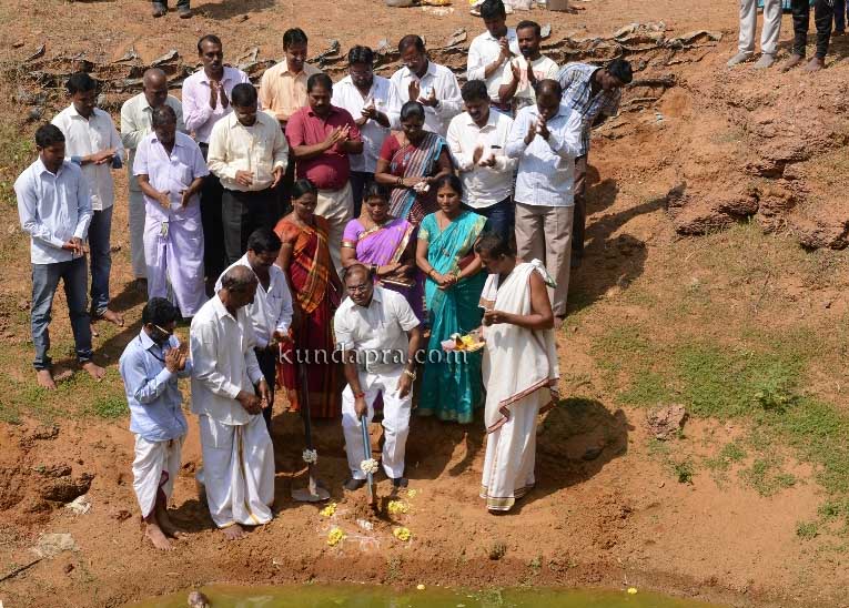 ನಾವುಂದ: ಪುಷ್ಕರಿಣಿ ಪುನರುತ್ಥಾನ ಗುದ್ದಲಿ ಪೂಜೆ