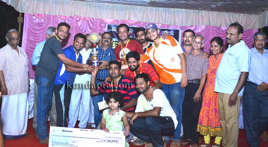 ಹರಿಓಂ ಎಸ್ವಿಎಸ್ ಗಂಗೊಳ್ಳಿಗೆ “ಆಮ್ಗೆಲೆ ಟ್ರೋಫಿ-2017