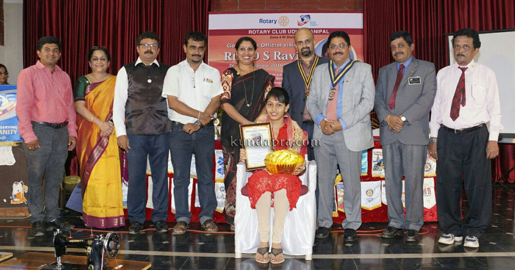 ರೋಟರಿಯಿಂದ ಜೀವನಾಧಾರವಾಗುವ ನೆರವು ನೀಡುವುದು ಶ್ಲಾಘನೀಯ: ಜಿಲ್ಲಾ ಗವರ್ನರ್ ಡಿ.ಎಸ್ ರವಿ