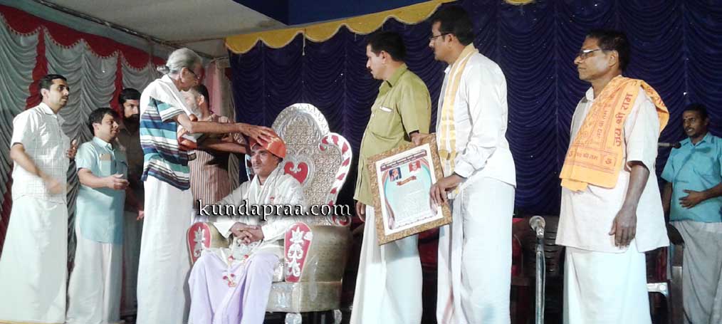 ಯಕ್ಷಗಾನ ಹಾಸ್ಯಗಾರ ಮಹಾಬಲ ದೇವಾಡಿಗರಿಗೆ ಸನ್ಮಾನ