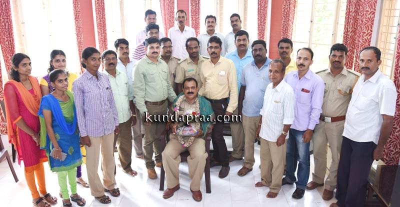 ನಿವೃತ್ತಿ ಹೊಂದಿದ ಉಪ ವಲಯ ಅರಣ್ಯಾಧಿಕಾರಿಗೆ ಬಿಳ್ಕೋಡುಗೆ