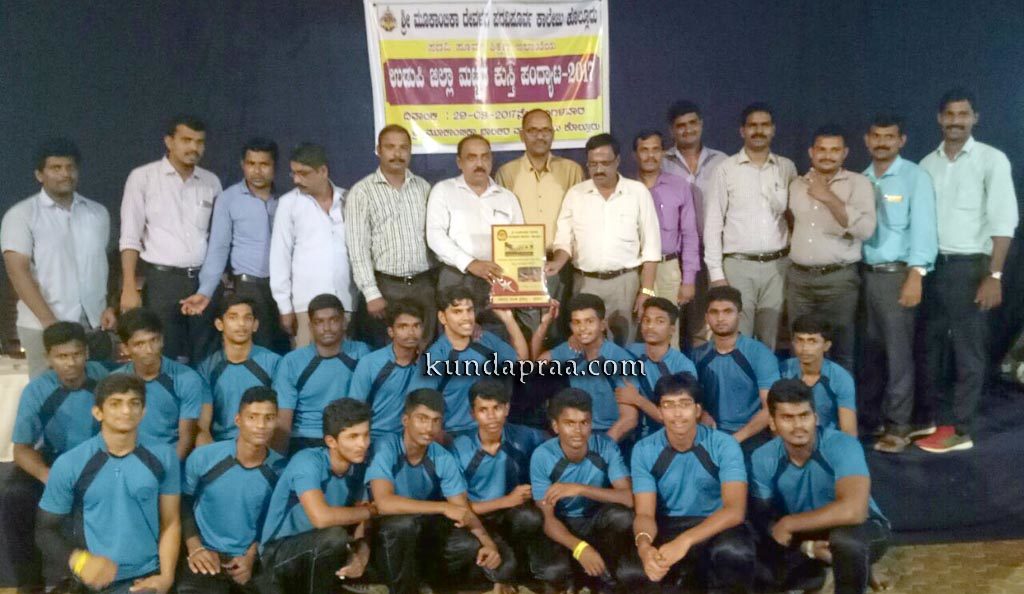 ಕೊಲ್ಲೂರು: ಜಿಲ್ಲಾ ಮಟ್ಟದ ಕುಸ್ತಿ. ಕೋಟ ವಿವೇಕ ಪದವಿಪೂರ್ವ ಕಾಲೇಜಿಗೆ ಸಮಗ್ರ ಪ್ರಶಸ್ತಿ