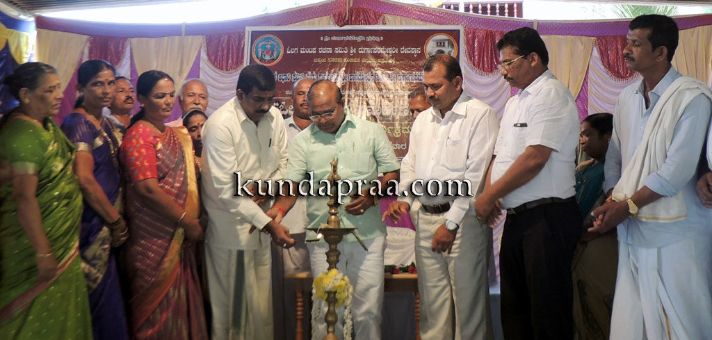 ಉಪ್ಪುಂದ ಶ್ರೀ ದುರ್ಗಾಪರಮೇಶ್ವರಿ ದೇವಸ್ಥಾನ: ನೂತನ ಓಲಗ ಮಂಟಪ ಲೋಕಾರ್ಪಣೆ