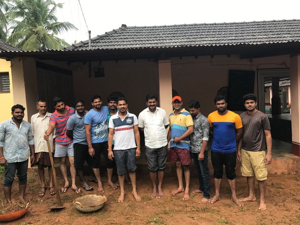 ಪ್ರಧಾನಿ ನರೇಂದ್ರ ಮೋದಿ ಹುಟ್ಟುಹಬ್ಬ: ಬಿಜೆಪಿ ಯುವಮೋರ್ಚಾದಿಂದ ಸ್ವಚ್ಛತಾ ಕಾರ್ಯ