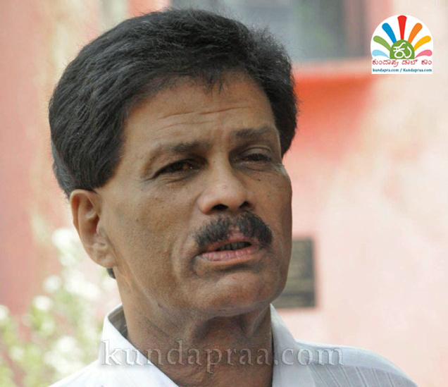 ರಾಜಿನಾಮೆ ನೀಡಲು ಸ್ಪೀಕರ್ ಭೇಟಿಗೆ ಹೊರಟ ಶಾಸಕ ಹಾಲಾಡಿ ಶ್ರೀನಿವಾಸ ಶೆಟ್ಟಿ