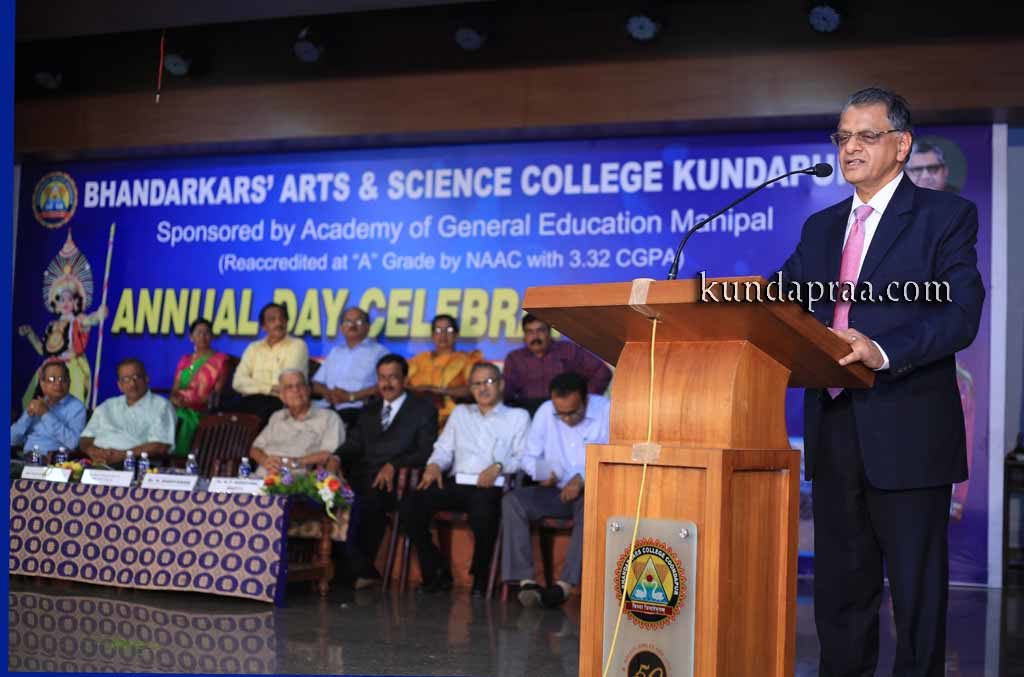 ನಮ್ಮೊಂದಿಗಿರುವವರನ್ನು ಗೆಲ್ಲಿಸಿ ನಾವೂ ಗೆಲ್ಲುವುದರಲ್ಲಿ ಬದುಕಿನ ಪರಿಪೂರ್ಣತೆ: ಮಹಾಬಲೇಶ್ವರ ಎಂ.ಎಸ್.