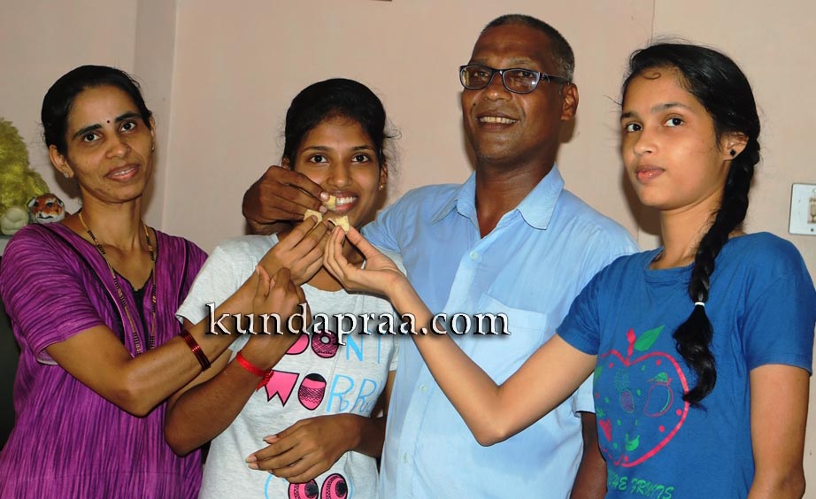 ಕುಂದಾಪುರದಲ್ಲಿ ಡೈವರ್ ಮಗಳು ಪಿಯುಸಿಯಲ್ಲಿ ಟಾಪರ್