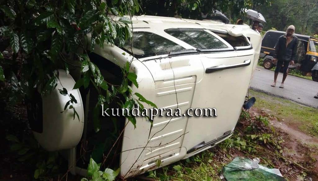 ಬೈಂದೂರು ಕಾರು ಅಪಘಾತ: ಜೆಡಿಎಸ್ ಮುಖಂಡ ರವಿ ಶೆಟ್ಟಿ ಪ್ರಾಣಾಪಾಯದಿಂದ ಪಾರು