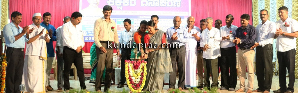 ಶಿಕ್ಷಕರಿಂದ ಪ್ರಜ್ಞಾವಂತ ನಾಗರಿಕರ ಸೃಷ್ಟಿಸುವ ಕಾರ್ಯ: ಎ. ವಿ. ನಾವಡ