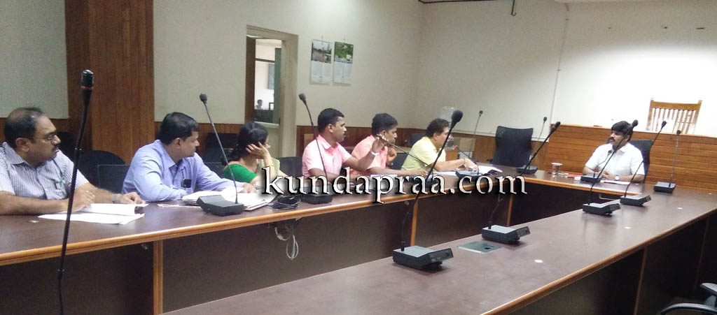 ಬೆಂಬಲ ಬೆಲೆ ಯೋಜನೆಯಡಿಯಲ್ಲಿ ಶೇಂಗಾ ಖರೀದಿ ಕೇಂದ್ರ ತೆರೆಯಲು ಪ್ರಸ್ತಾವನೆ ಸಲ್ಲಿಸಿ: ಜಿಲ್ಲಾಧಿಕಾರಿ ಜಿ.ಜಗದೀಶ್