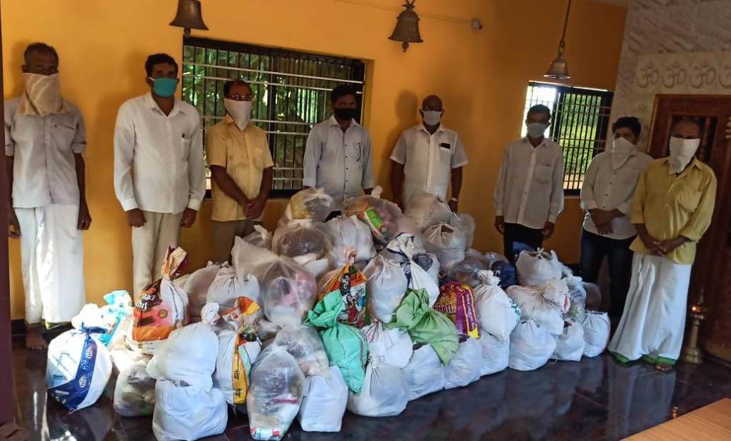 ಶಿರೂರು ಬಪ್ಪನಬೈಲು ಶ್ರೀ ಜಟ್ಟಿಗೇಶ್ವರ ಮತ್ತು ಸಹಪರಿವಾರ ದೈವಸ್ಥಾನ: ಆಹಾರ ಸಾಮಾಗ್ರಿ ಕಿಟ್ ವಿತರಣೆ