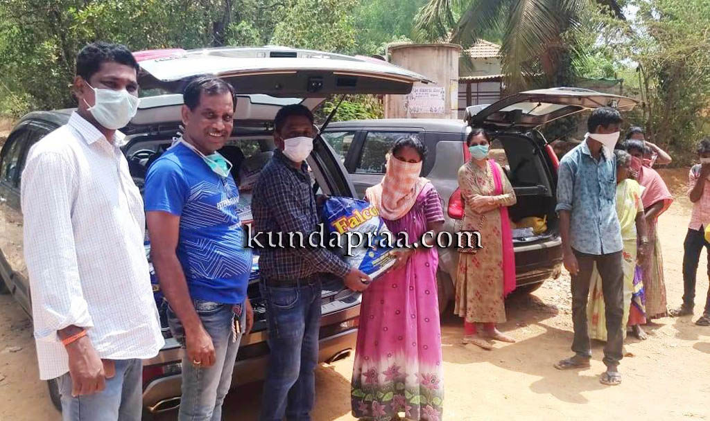 ಶಿರಿಯಾರ, ಯಡ್ಯಾಡಿ- ಮತ್ಯಾಡಿ: ಅಗತ್ಯವುಳ್ಳವರಿಗೆ ದಿನಸಿ ಸಾಮಾಗ್ರಿ ವಿತರಣೆ