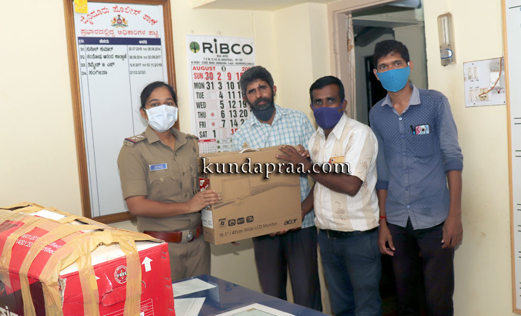 ಬೈಂದೂರು ಪೊಲೀಸ್ ಠಾಣೆಗೆ ಕಂಪ್ಯೂಟರ್ ಕೊಡುಗೆ