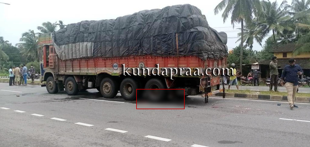 ರಸ್ತೆ ದಾಟುತ್ತಿದ್ದ ವೇಳೆ ಲಾರಿ ಡಿಕ್ಕಿ: ಪಿಯುಸಿ ವಿದ್ಯಾರ್ಥಿ ಸಾವು