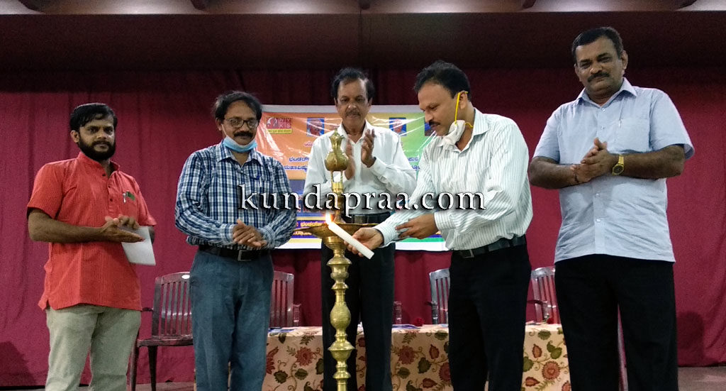 ಭಂಡಾರ್ಕಾರ್ಸ್ ಕಾಲೇಜಿನಲ್ಲಿ ‘ನೆರೆಹೊರೆ – ಯುವಸಂಸತ್ತು’ ಕಾರ್ಯಾಗಾರ