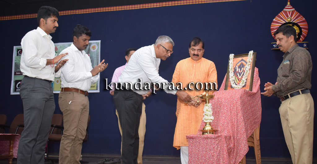 ಆಳ್ವಾಸ್ನಲ್ಲಿ ಔಷಧಿಯ ಸಸ್ಯಗಳ ಕುರಿತು ಮಾಹಿತಿ ಕಾರ್ಯಾಗಾರ