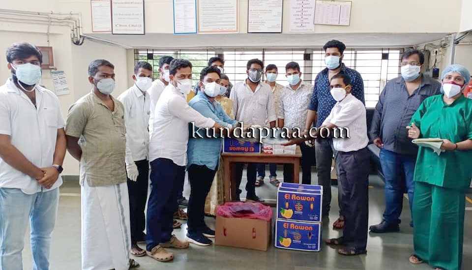 ಉಡುಪಿ ಜಿಲ್ಲಾ ಬಿಜೆಪಿ ಯುವ ಮೋರ್ಚಾದಿಂದ ಕೊರೋನಾ ಪ್ರಂಟ್ಲೈನ್ ವಾರಿಯರ್ಸ್ಗೆ 8.5ಲಕ್ಷ ಮೌಲ್ಯದ ಕಿಟ್ ಕೊಡುಗೆ