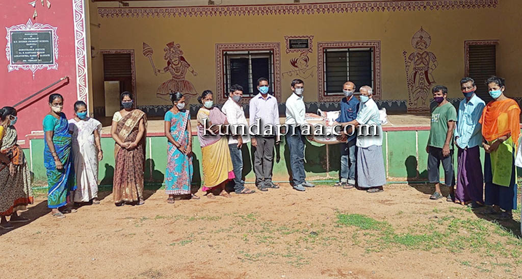 ಅಖಿಲ ಭಾರತ ಕೊಂಕಣಿ ಖಾರ್ವಿ ಮಹಾಜನ ಸಭಾದಿಂದ ಅಕ್ಕಿ ವಿತರಣೆ