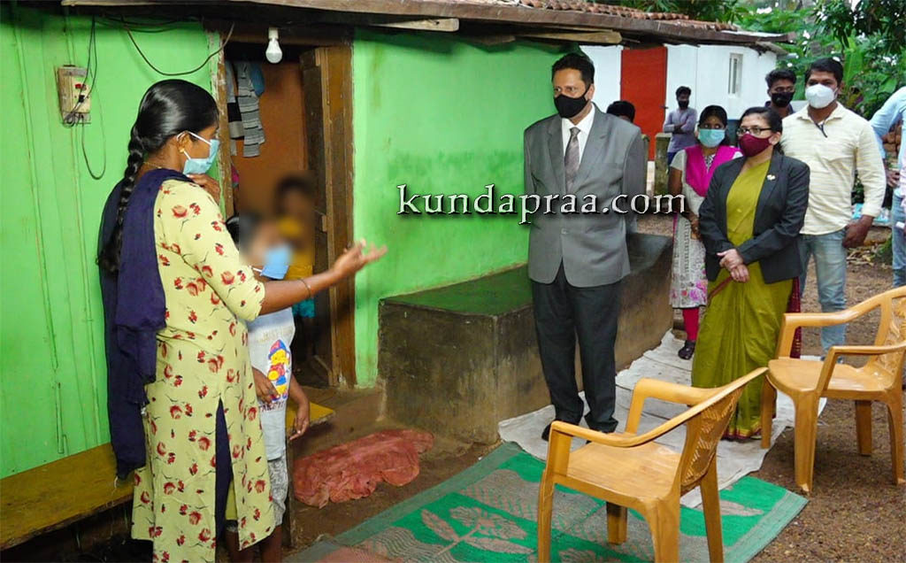 ಜಿಲ್ಲಾ ನ್ಯಾಯಾಧೀಶರಿಂದ ಎಂಡೋಸಲ್ಫಾನ್ ಸಂತ್ರಸ್ಥರ ಮನೆಗಳಿಗೆ ಭೇಟಿ