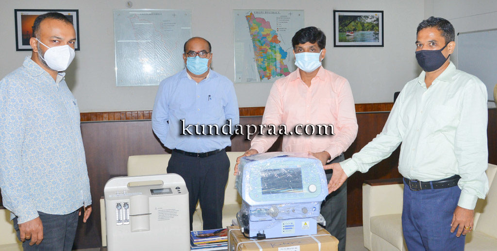 ಜಿಲ್ಲಾಡಳಿತಕ್ಕೆ ಇನ್ಫೋಸಿಸ್ನಿಂದ ವೈದ್ಯಕೀಯ ಉಪಕರಣ ಹಸ್ತಾಂತರ