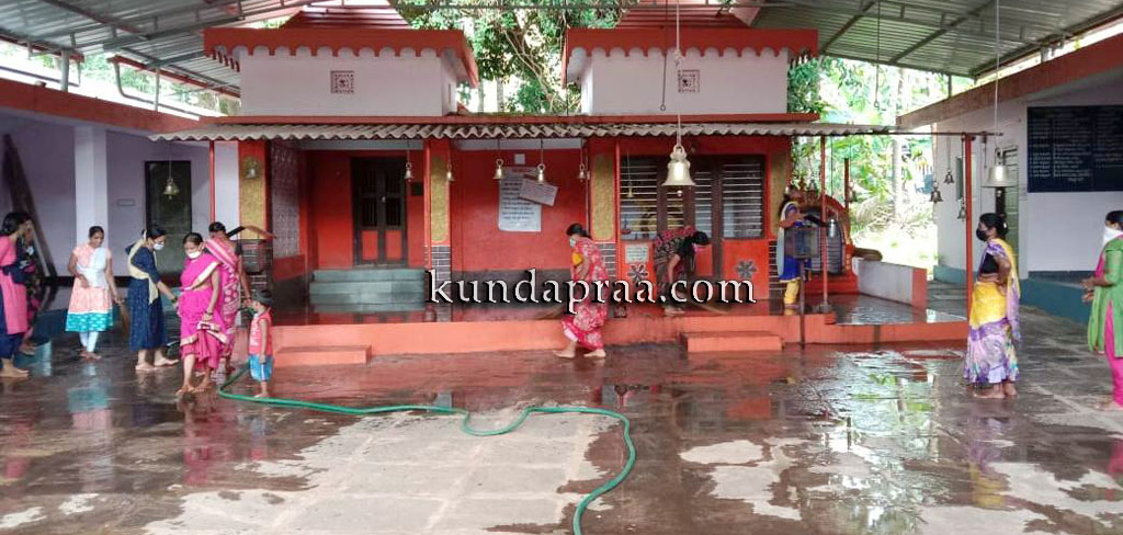 ಶ್ರೀ ಕ್ಷೇತ್ರ ಧರ್ಮಸ್ಥಳ ಗ್ರಾಮಾಭಿವೃದ್ಧಿ ಯೋಜನೆ ಉಪ್ಪುಂದ ಒಕ್ಕೂಟದಿಂದ ಸ್ವಚ್ಛತಾ ಕಾರ್ಯ