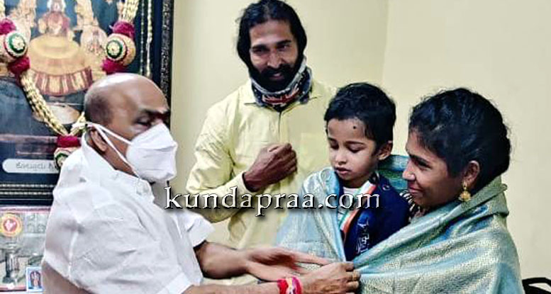 ಇಂಡಿಯಾ ಬುಕ್ ಆಫ್ ರೆಕಾರ್ಡ್ನಲ್ಲಿ ಸಾಧನೆಗೈದ ಬಾಲಕನಿಗೆ ಸನ್ಮಾನ