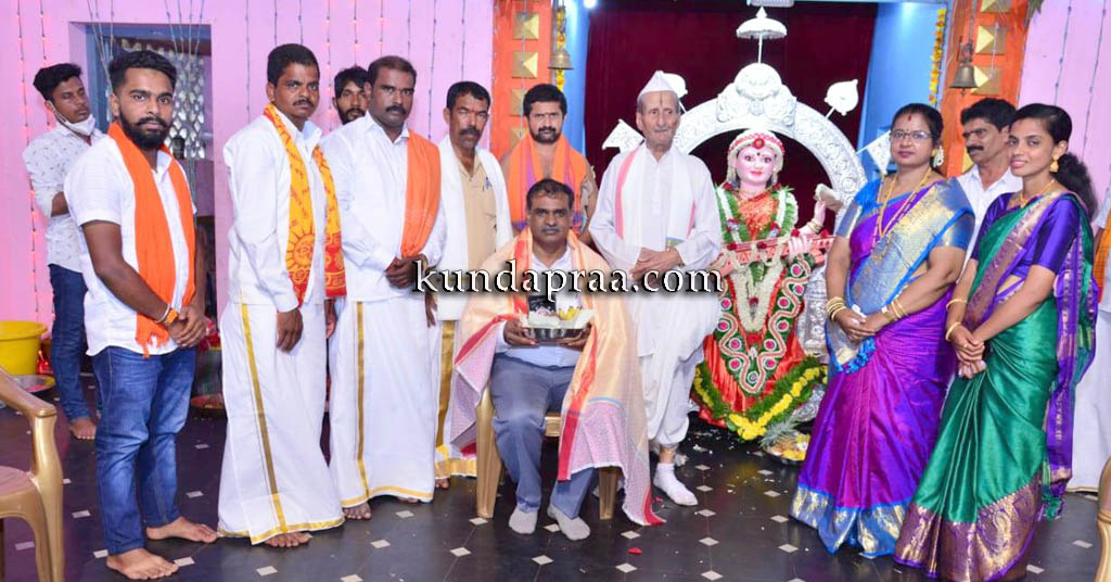 ಗಂಗೊಳ್ಳಿ ಶಾರದೋತ್ಸವ ಸಮಿತಿಯಿಂದ ಕೆನರಾ ಬ್ಯಾಂಕ್ನ ಸಹಾಯಕ ಮಹಾಪ್ರಬಂಧಕ ಕೆ. ಕಾಳಿ ಅವರಿಗೆ ಸನ್ಮಾನ