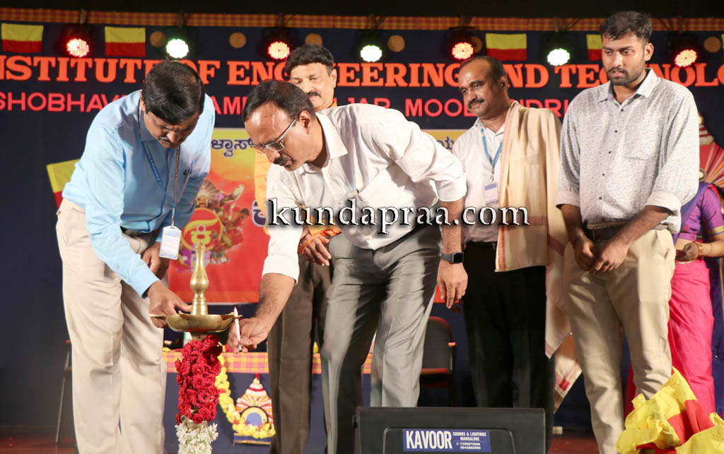 ಆಳ್ವಾಸ್ ತಾಂತ್ರಿಕ ಮಹಾವಿದ್ಯಾಲಯದಲ್ಲಿ ‘ಕನ್ನಡ ಹಬ್ಬ – 2021’