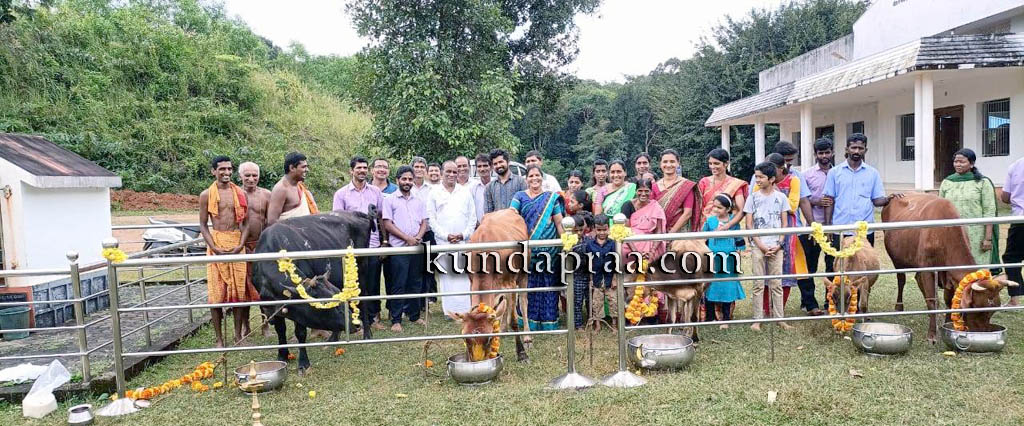 ಶ್ರೀ ಕ್ಷೇತ್ರ ಹೊಳೆ ಶಂಕರನಾರಾಯಣ ದೇವಸ್ಥಾನದಲ್ಲಿ ಗೋಪೂಜೆ