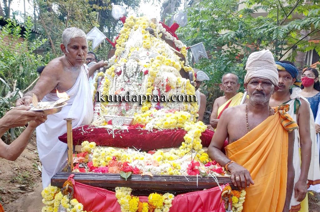 ಕೋಟೇಶ್ವರ: ಕೊಡಿ ಹಬ್ಬ ಧಾರ್ಮಿಕ ಚಟುವಟಿಕೆಗಳಿಗೆ ಚಾಲನೆ