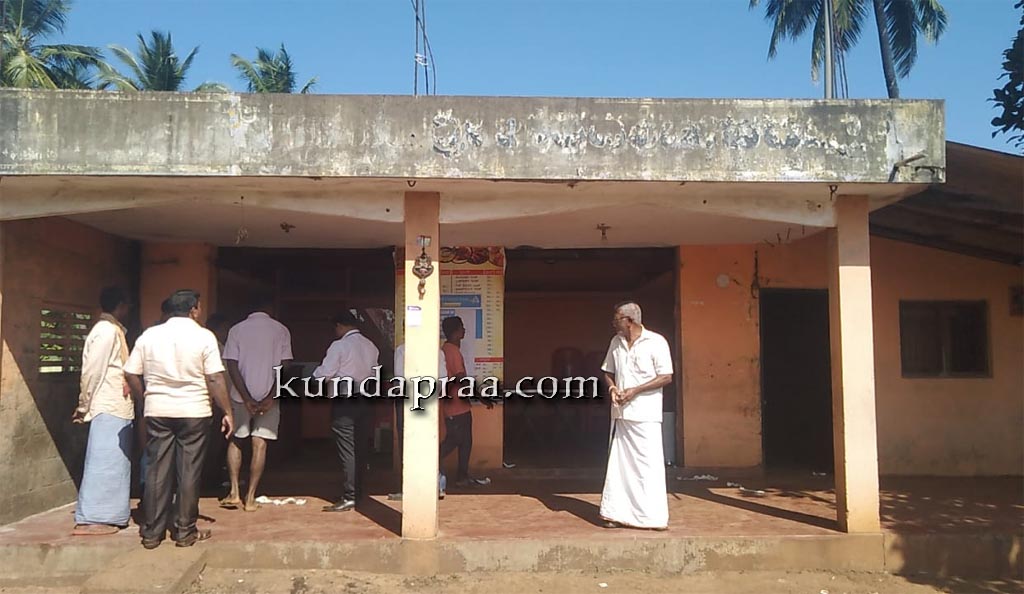 ಅಚಾತುರ್ಯದಿಂದ ಬೇರೆ ಜಾಗ ಸೀಝ್ ಮಾಡಿದ ಬ್ಯಾಂಕ್ ಅಧಿಕಾರಿಗಳು, ಕೋರ್ಟ್ನಲ್ಲಿ ತಪ್ಪೊಪ್ಪಿಗೆ, ಮಾಲೀಕರಿಗೆ ಕೀ ವಾಪಾಸ್