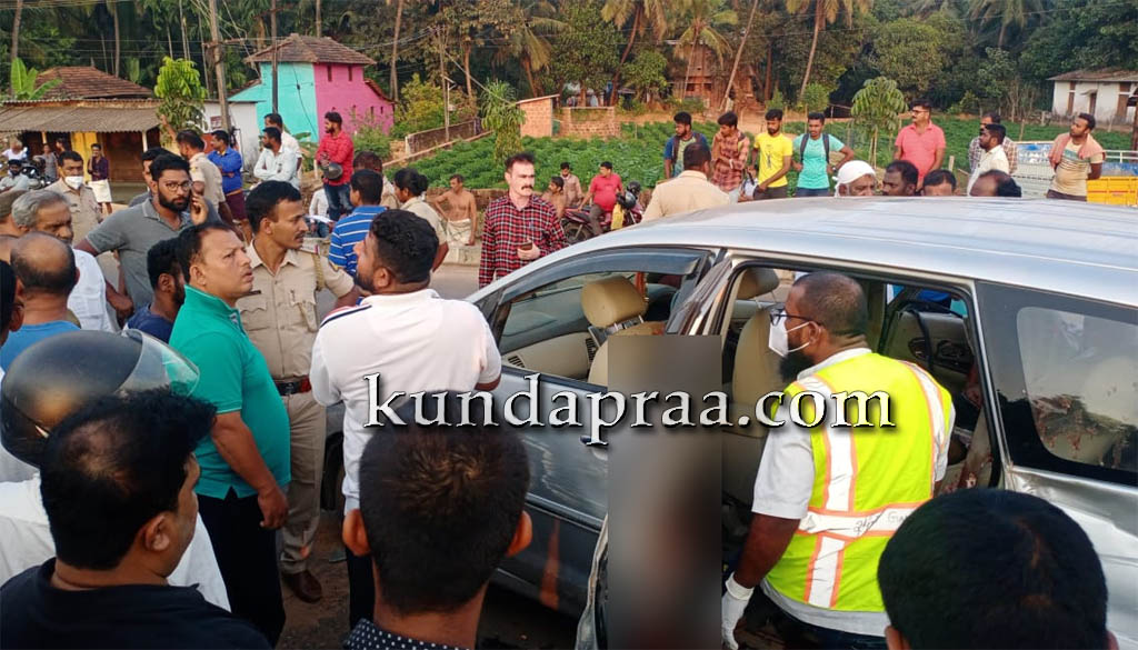 ಕಿರಿಮಂಜೇಶ್ವರ ರಾಷ್ಟ್ರೀಯ ಹೆದ್ದಾರಿಯಲ್ಲಿ ಇನ್ನೋವಾ ಕಾರು ಅಪಘಾತ: ಓರ್ವನ ಸಾವು, ಮೂವರಿಗೆ ಗಾಯ