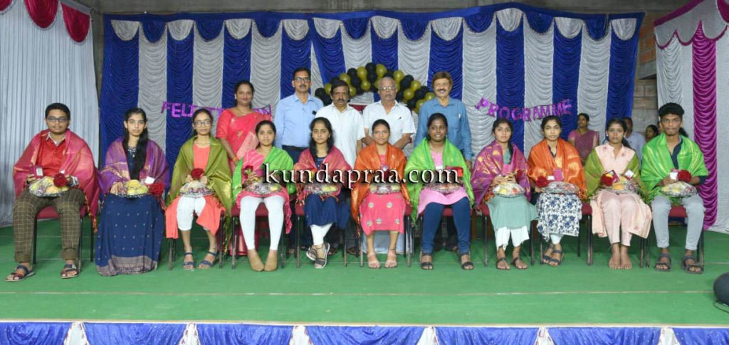 ಪಿಯುಸಿಯಲ್ಲಿ ರ್ಯಾಂಕ್ ವಿಜೇತ ಶ್ರೀ ವೆಂಕಟರಮಣ ಕಾಲೇಜಿನ ವಿದ್ಯಾರ್ಥಿಗಳಿಗೆ ಸನ್ಮಾನ