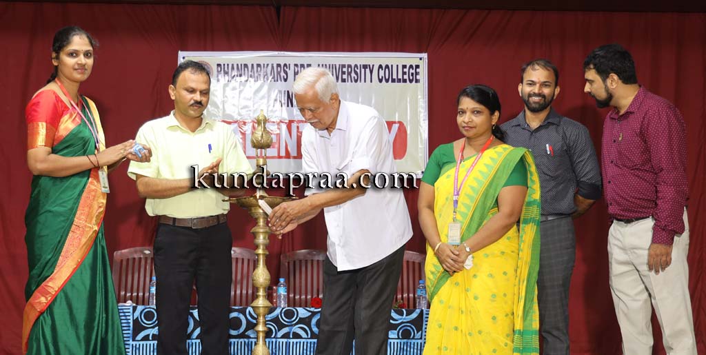 ಭಂಡಾರ್ಕಾರ್ಸ್ ಪದವಿ ಪೂರ್ವ ಕಾಲೇಜಿನಲ್ಲಿ ಪ್ರತಿಭಾ ಪ್ರದರ್ಶನ