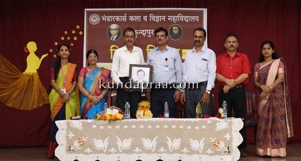 ಭಂಡಾರ್ಕಾರ್ಸ್ ಕಾಲೇಜು: ಹಿಂದಿ ವಿಭಾಗದಿಂದ ‘ಹಿಂದಿ ದಿವಸ್ – ಜ್ಯೋತ್ಸ್ನಾ’ ಕಾರ್ಯಕ್ರಮ
