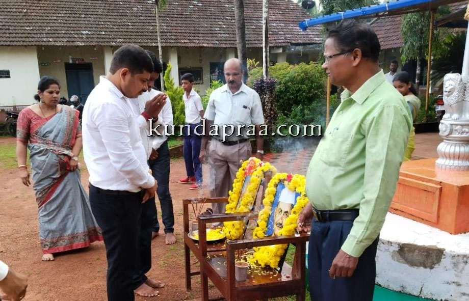 ಹೆಮ್ಮಾಡಿ: ಗಾಂಧಿ ಜಯಂತಿ ಹಾಗೂ ಲಾಲ್ ಬಹದ್ದೂರ್ ಶಾಸ್ತ್ರಿ ಜನ್ಮಜಯಂತಿ ಆಚರಣೆ